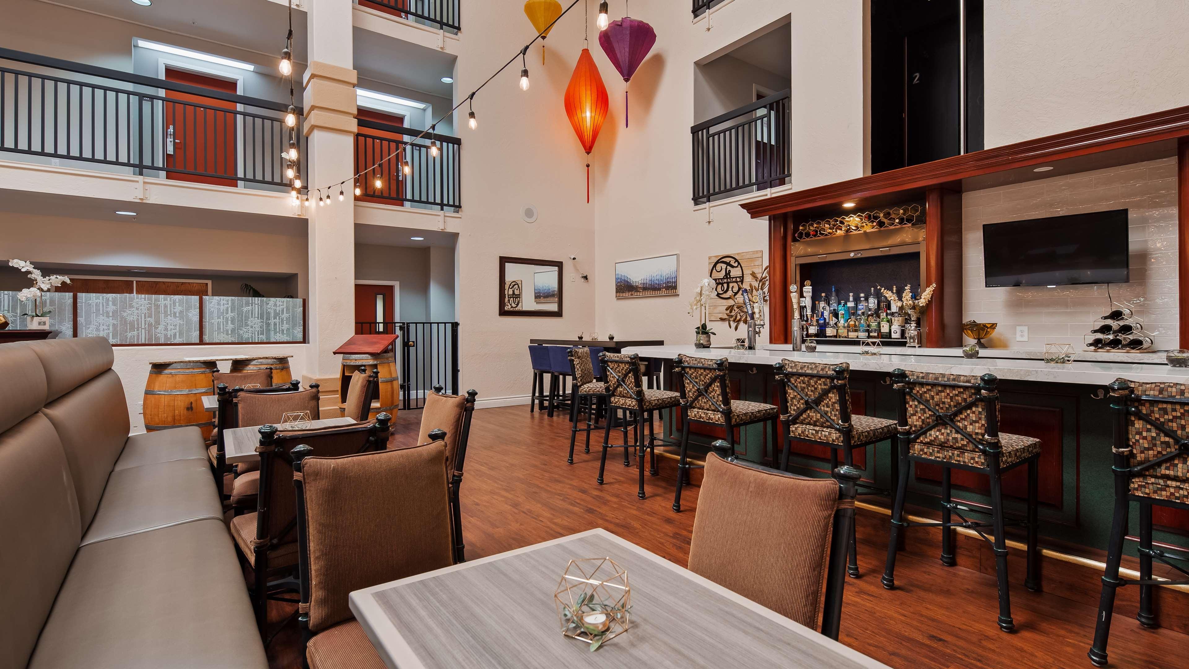 Best Western Plus Villa Del Lago Inn Patterson Exterior foto