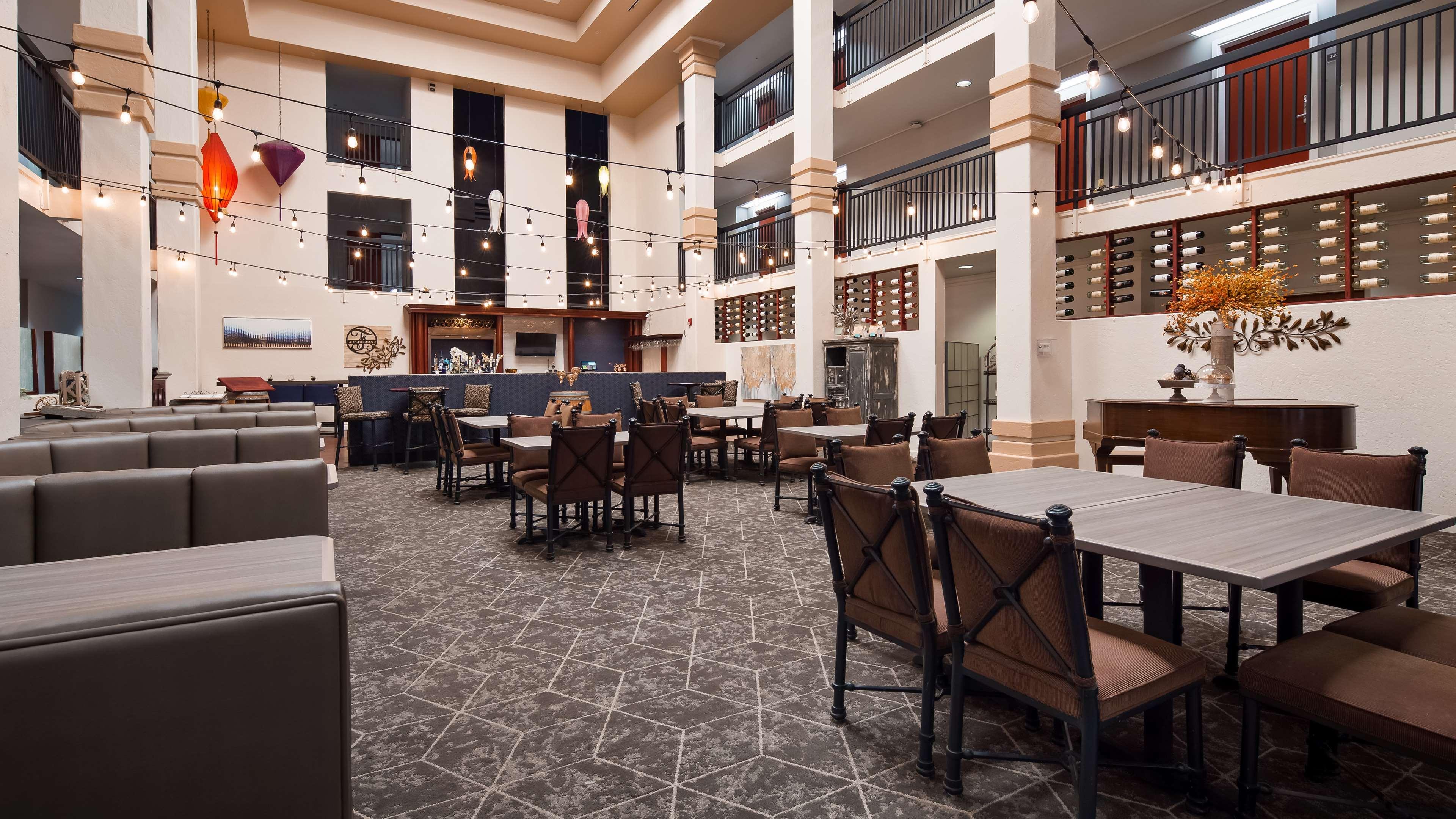 Best Western Plus Villa Del Lago Inn Patterson Exterior foto