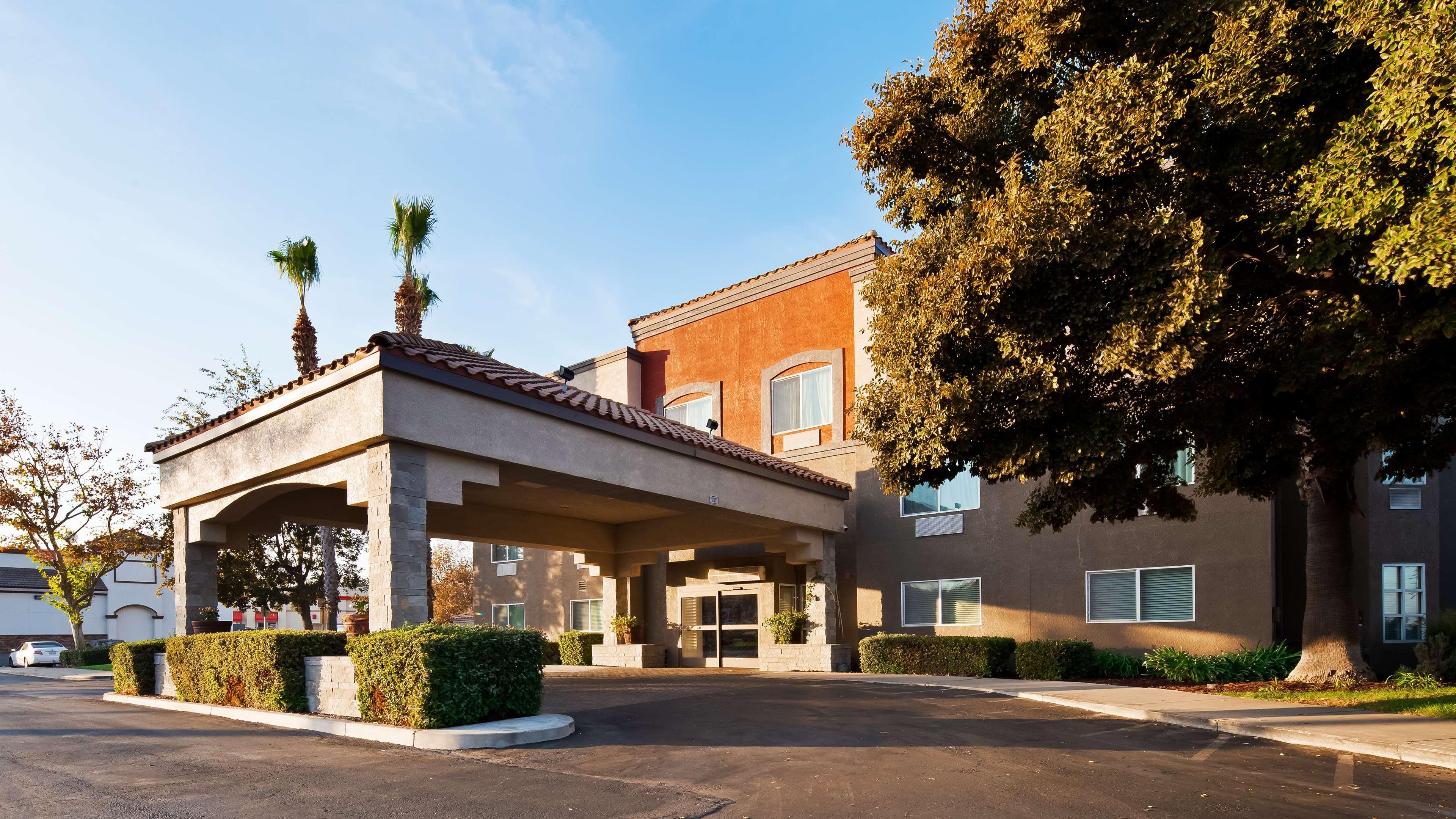 Best Western Plus Villa Del Lago Inn Patterson Exterior foto