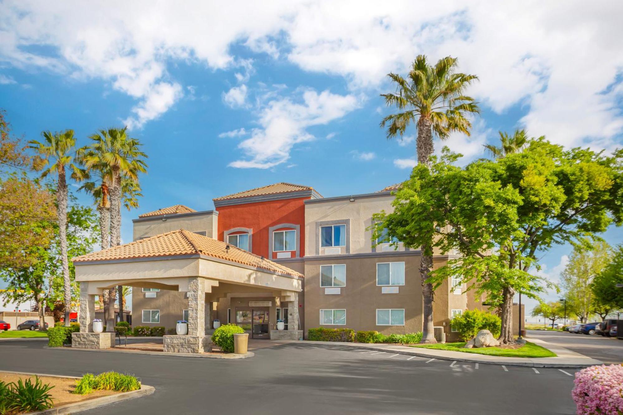 Best Western Plus Villa Del Lago Inn Patterson Exterior foto