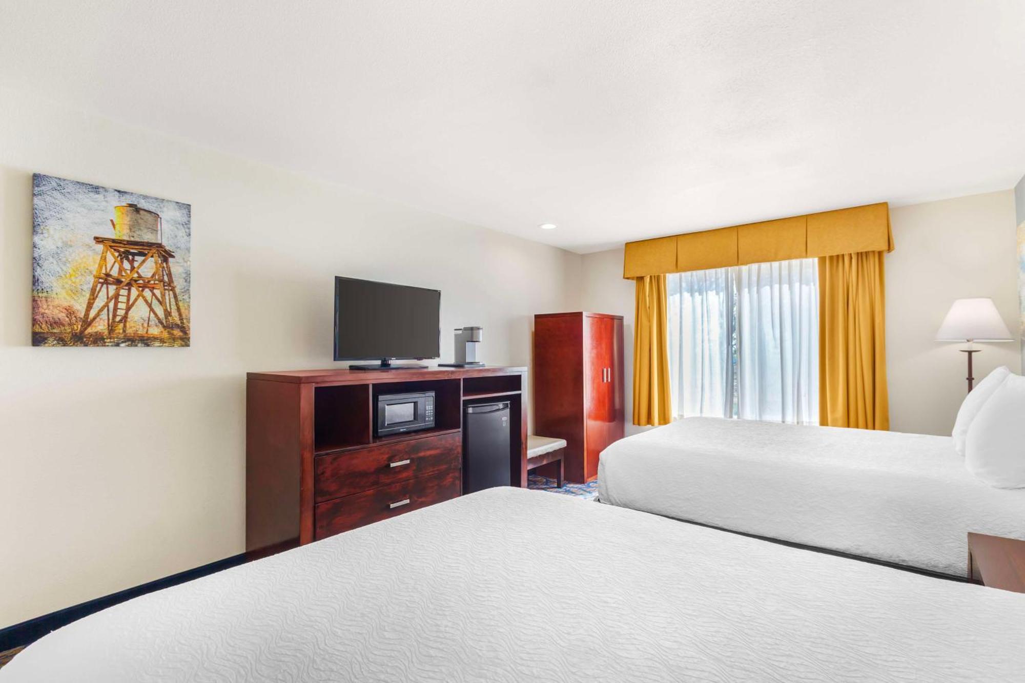 Best Western Plus Villa Del Lago Inn Patterson Exterior foto
